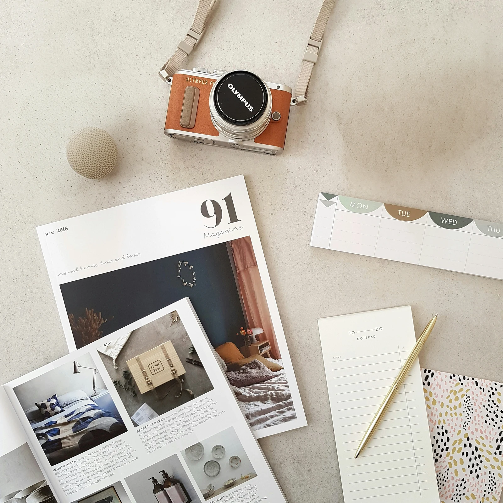Jasper Cleanup for Flat-lay workspace declutter