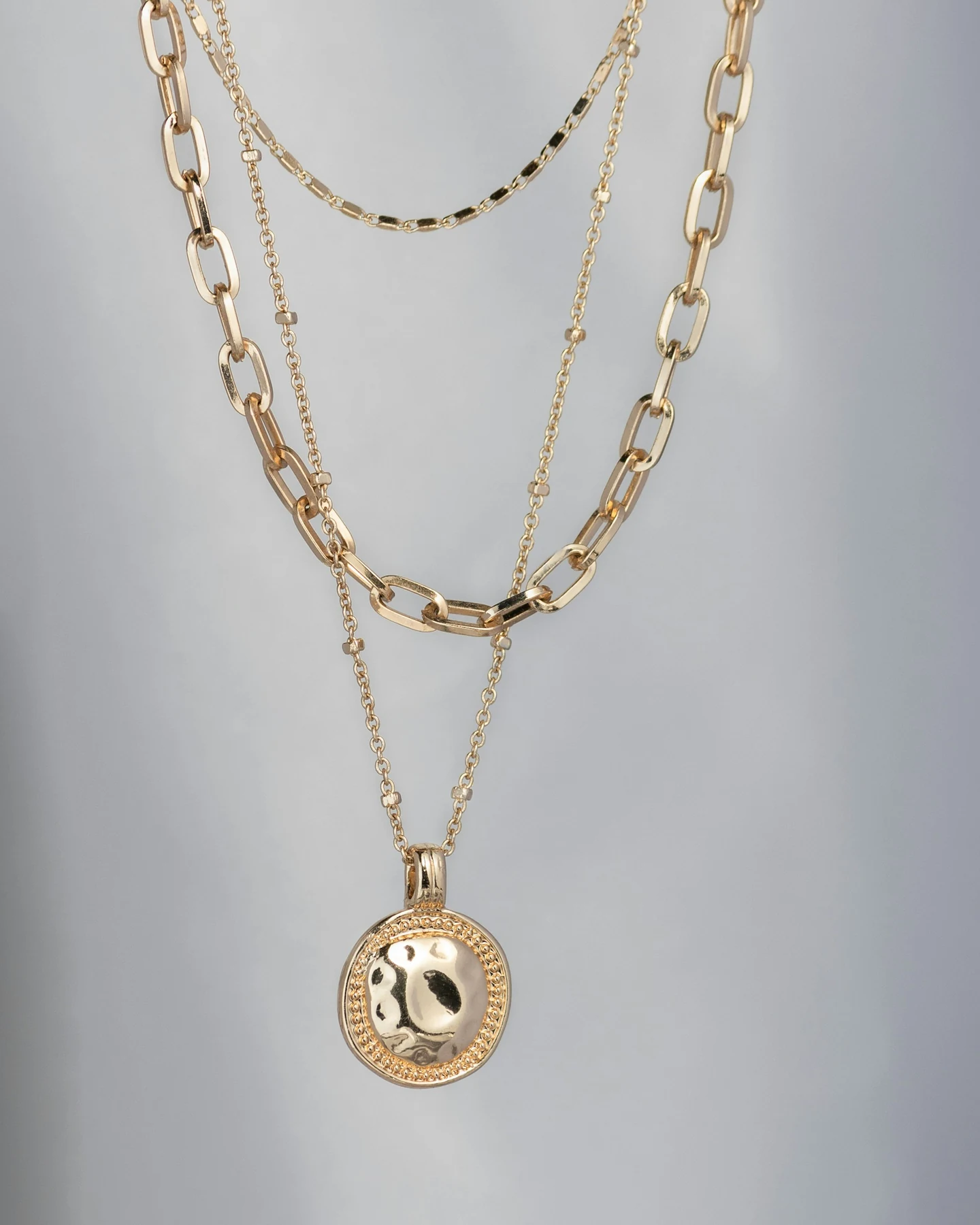 Original benchmark source for Profile portrait with jewelry