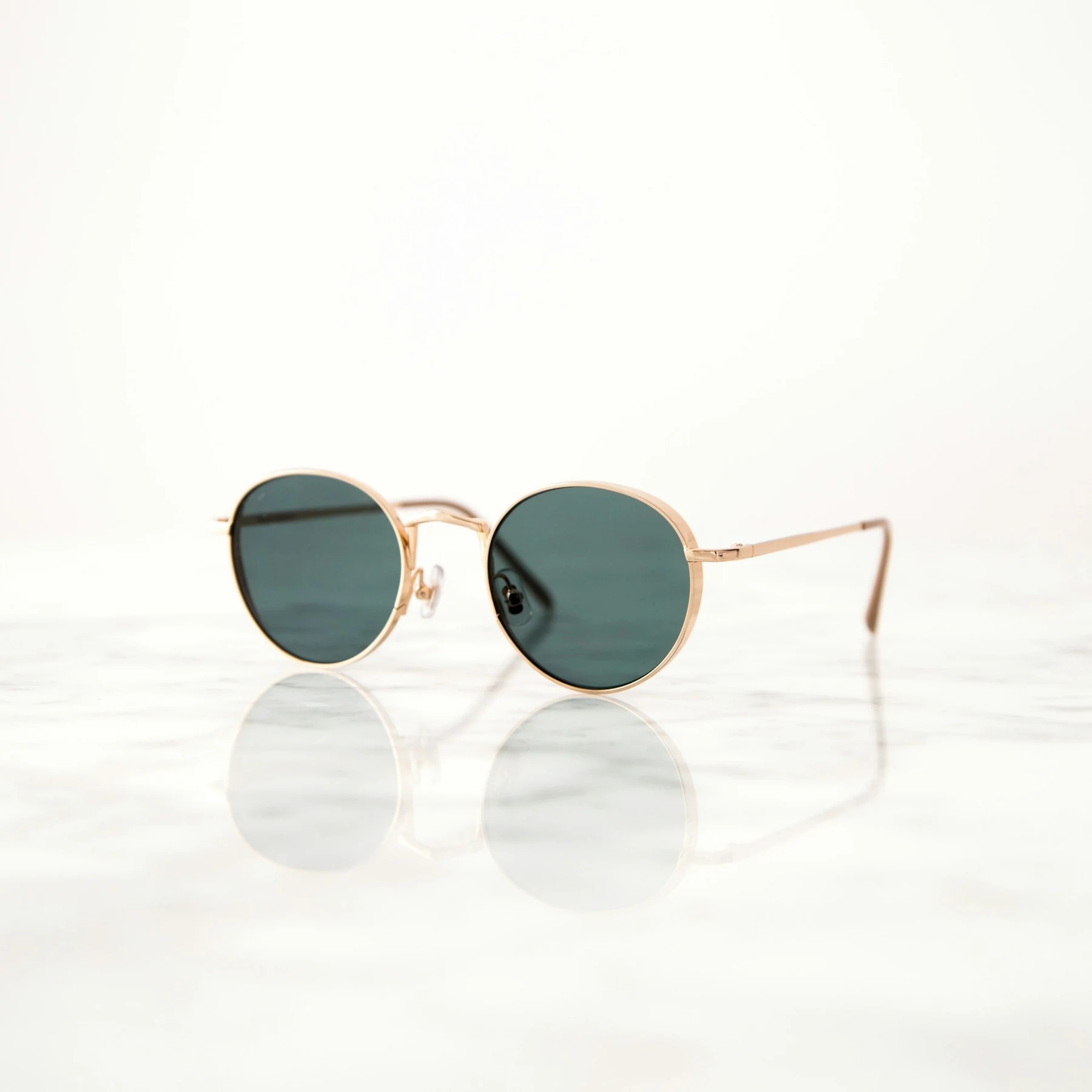 Original benchmark source for Sunglasses with thin arms